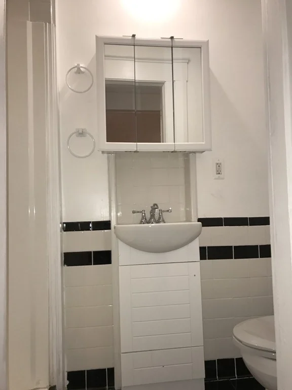 1 bed, 1 bath apartment for rent at 37 Union St Unit 4, Charlestown — photo 7 of 13