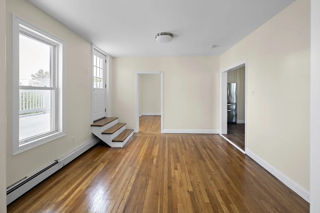 5 bed, 1 bath apartment for rent at 37 Union Unit 2, Everett — photo 6 of 19