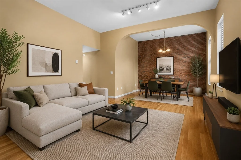2 bed, 1 bath apartment for rent at 37 West Newton Unit 3, South End — photo 1 of 20