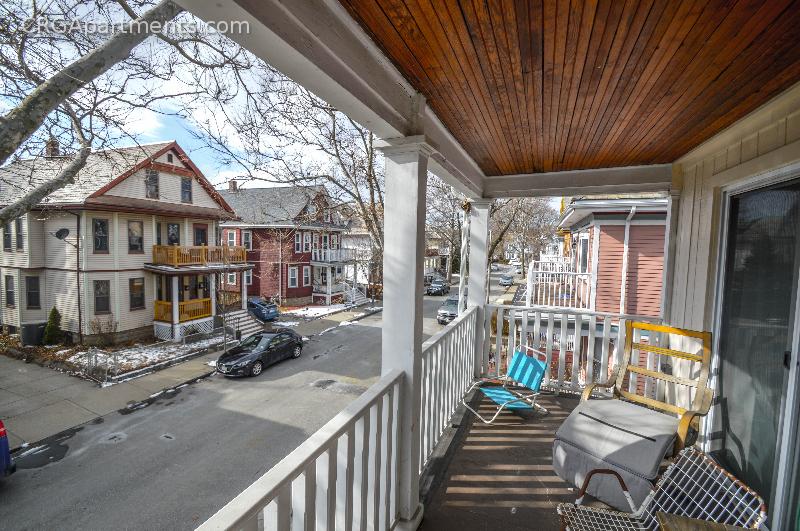 5 bed, 2 bath apartment for rent at 37 Walker St Unit 2T, Tufts — photo 15 of 15