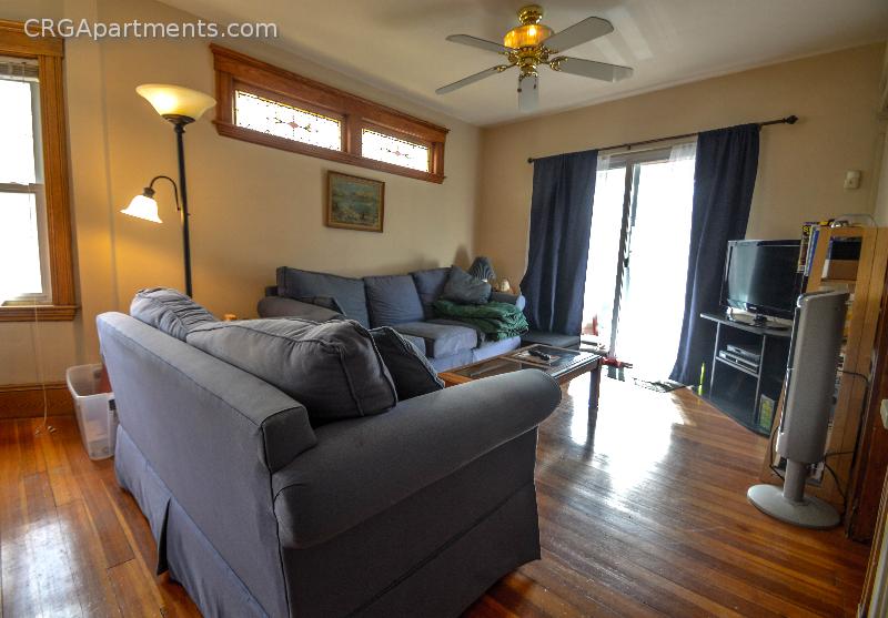 5 bed, 2 bath apartment for rent at 37 Walker St Unit 2T, Tufts — photo 4 of 15