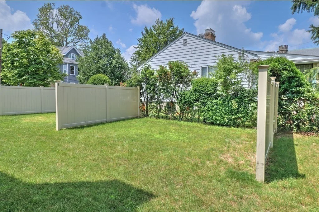 2 bed, 2 bath apartment for rent at 37 Walnut Pl Unit 2, Newtonville — photo 11 of 12