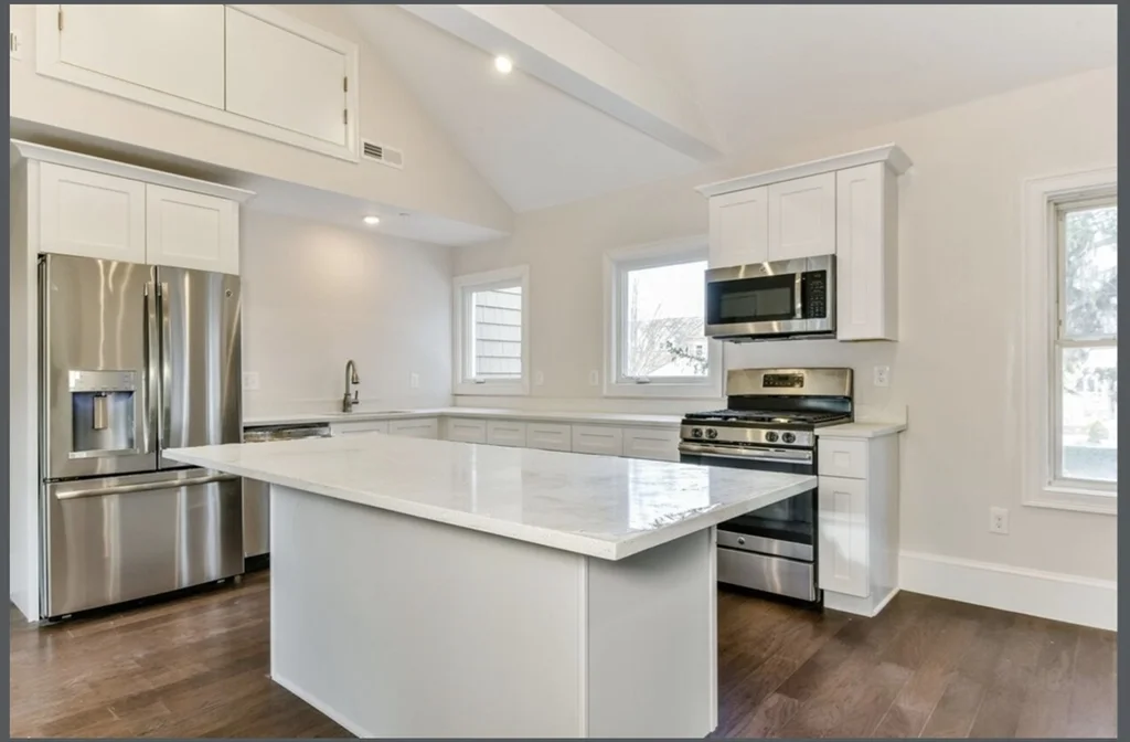 3 bed, 2 bath apartment for rent at 37 Walnut Pl Unit 3, Newton — photo 3 of 16