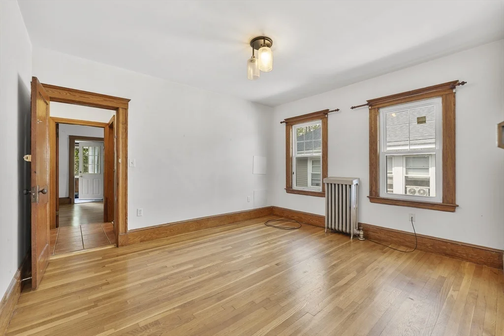 3 bed, 1 bath apartment for rent at 37 Warren Ave Unit 2, Fairmount Hill — photo 9 of 17