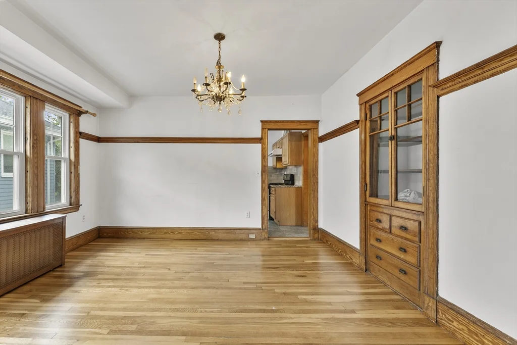 3 bed, 1 bath apartment for rent at 37 Warren Ave Unit 2, Fairmount Hill — photo 5 of 17