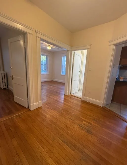 1 bed, 1 bath apartment for rent at 37 Wendell St Unit 3, Baldwin — photo 5 of 6