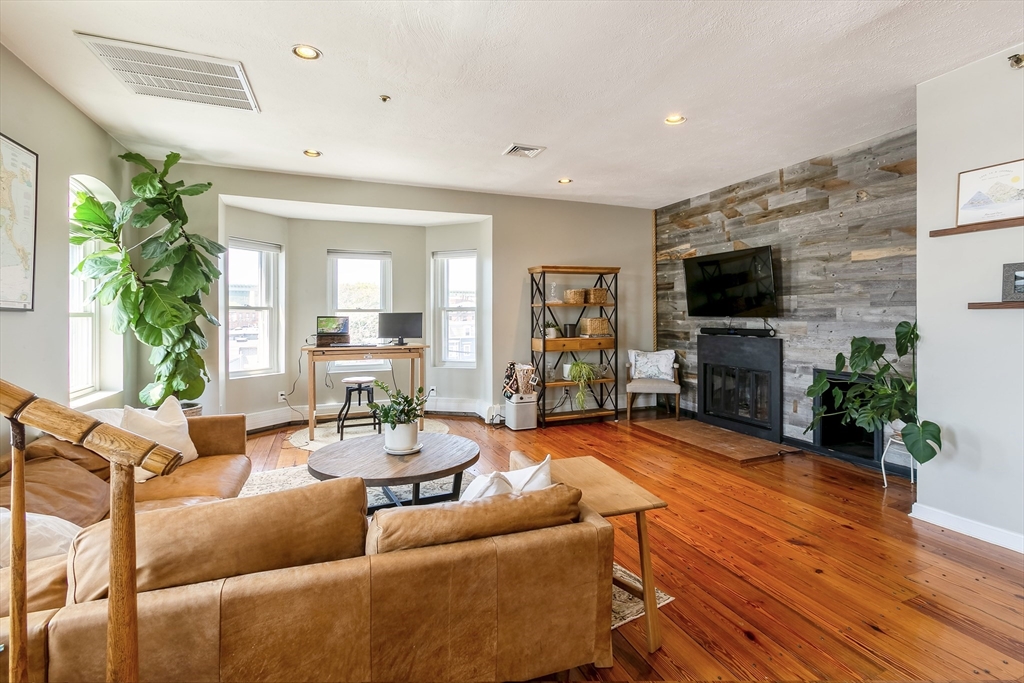 1 bed, 1 bath apartment for rent at 37 Winnisimmet St Unit 7, Chelsea — photo 6 of 30