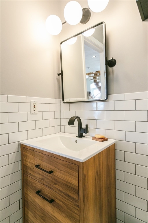 1 bed, 1 bath apartment for rent at 37 Winnisimmet St Unit 7, Chelsea — photo 11 of 30