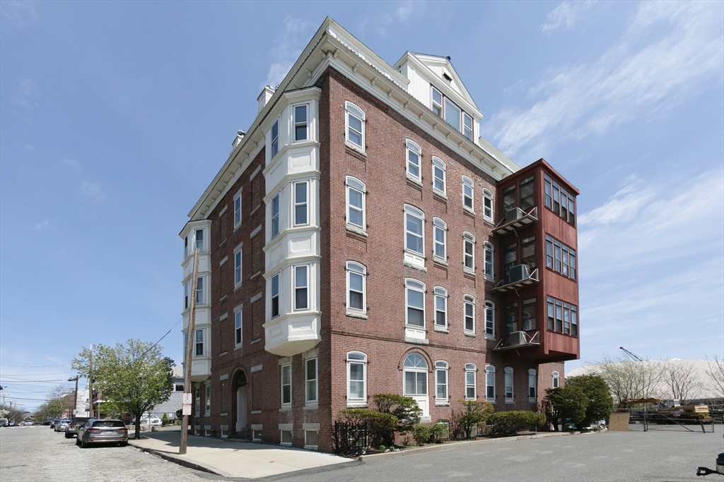 1 bed, 1 bath apartment for rent at 37 Winnisimmet St Unit 7, Chelsea — photo 30 of 30