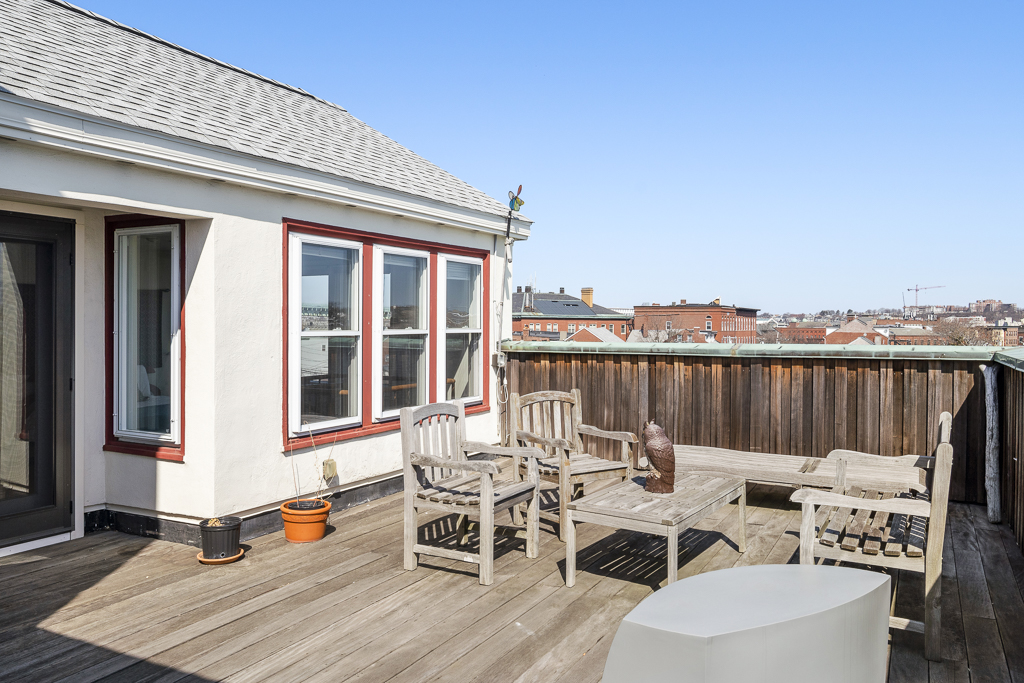 2 bed, 2 bath apartment for rent at 37 Winnisimmet St Unit 8, Chelsea — photo 17 of 19