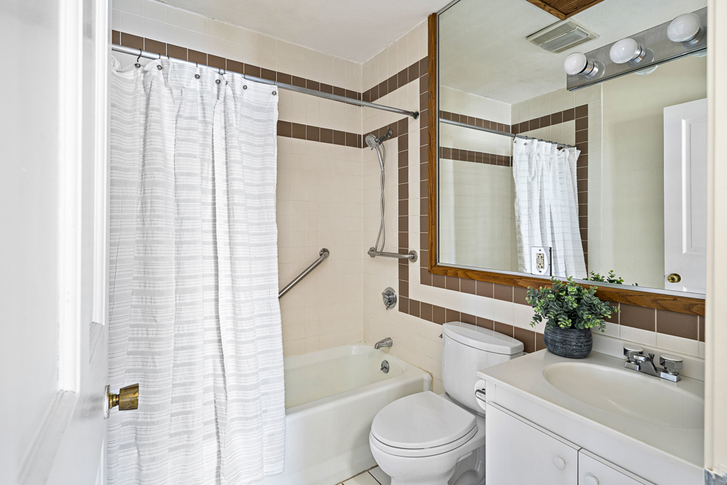 2 bed, 2 bath apartment for rent at 37 Winnisimmet St Unit 8, Chelsea — photo 10 of 19