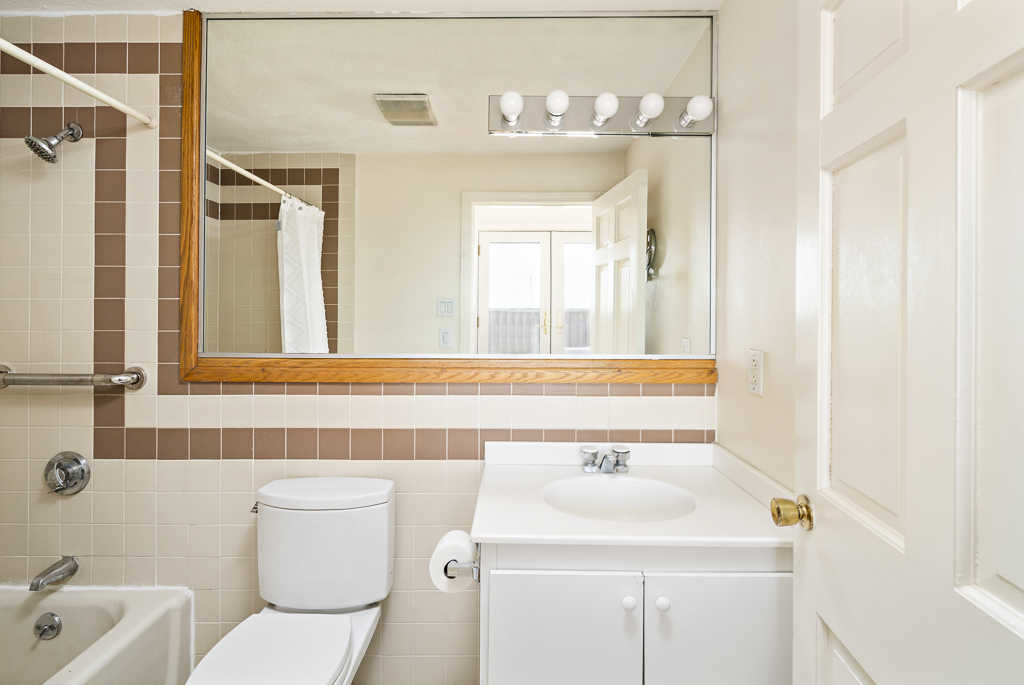 2 bed, 2 bath apartment for rent at 37 Winnisimmet St Unit 8, Chelsea — photo 16 of 19