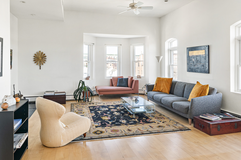 2 bed, 2 bath apartment for rent at 37 Winnisimmet St Unit 8, Chelsea — photo 1 of 19