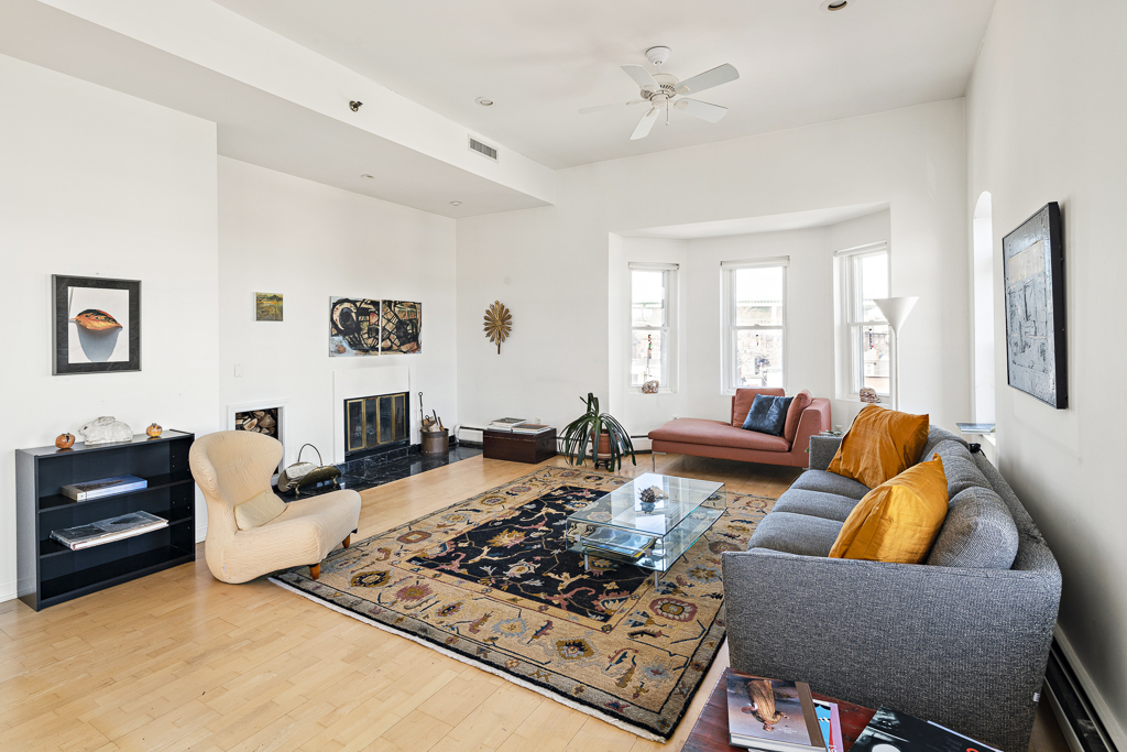 2 bed, 2 bath apartment for rent at 37 Winnisimmet St Unit 8, Chelsea — photo 2 of 19
