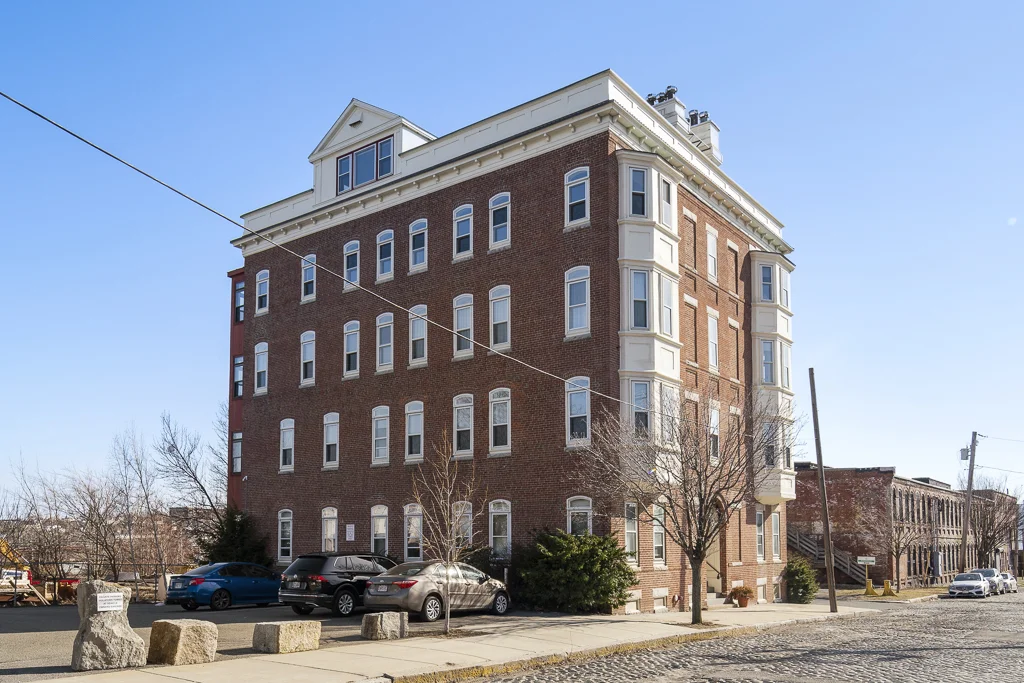 1 bed, 1.5 bath apartment for rent at 37 Winnisimmet St Unit 9, East Boston — photo 19 of 19