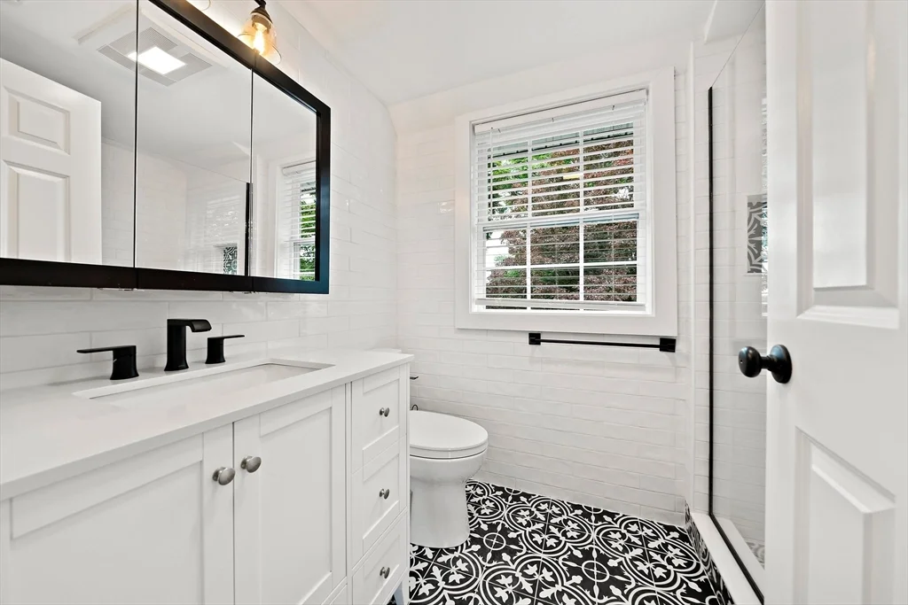 5 bed, 2 bath apartment for rent at 37 Wolcott Rd, Brookline — photo 20 of 40