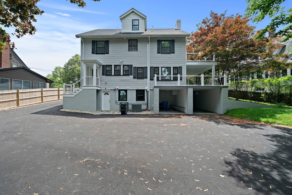 5 bed, 2 bath apartment for rent at 37 Wolcott Rd Unit 37, Chestnut Hill — photo 39 of 40