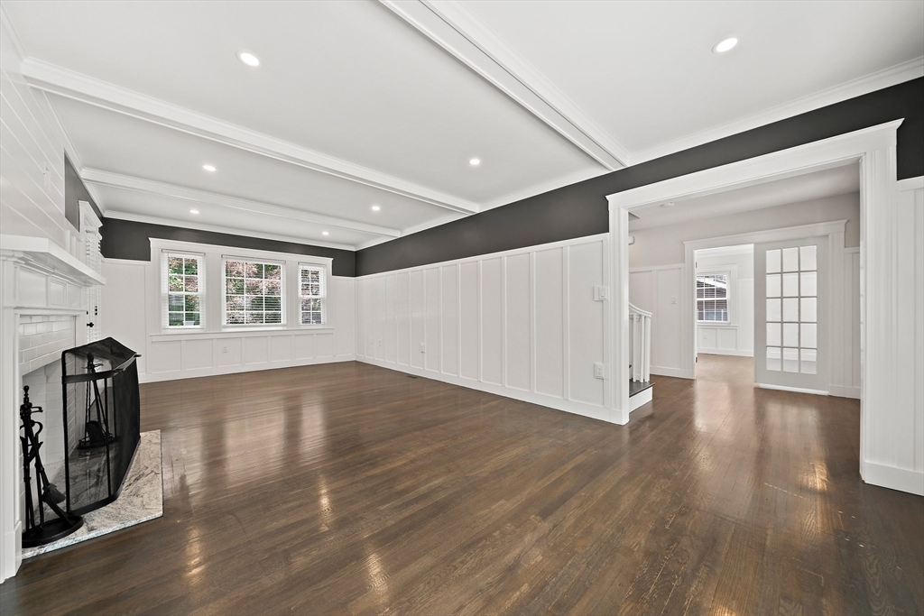 5 bed, 2 bath apartment for rent at 37 Wolcott Rd Unit 37, Chestnut Hill — photo 5 of 40