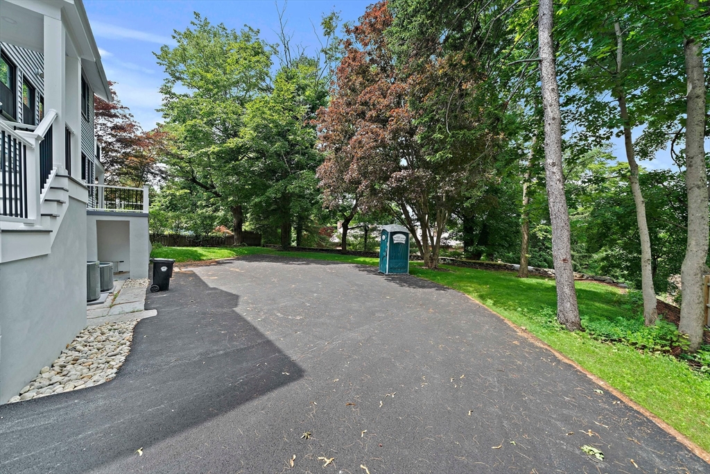 5 bed, 2 bath apartment for rent at 37 Wolcott Rd Unit 37, Chestnut Hill — photo 36 of 40