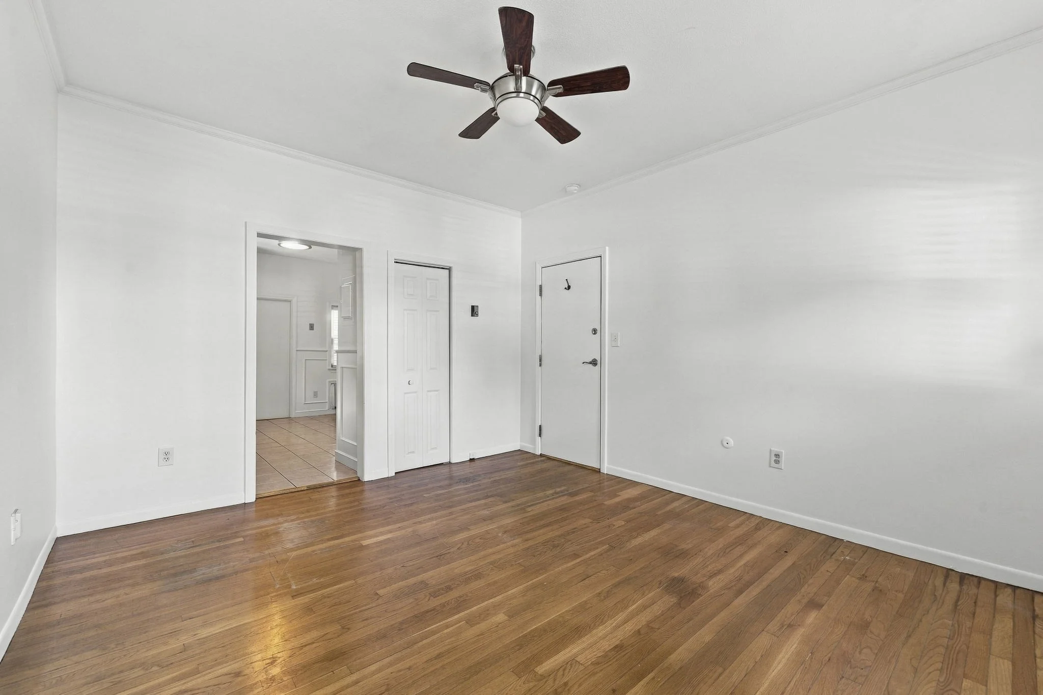 1 bed, 1 bath apartment for rent at 370 Bunker Hill St Unit 2, Charlestown — photo 2 of 14