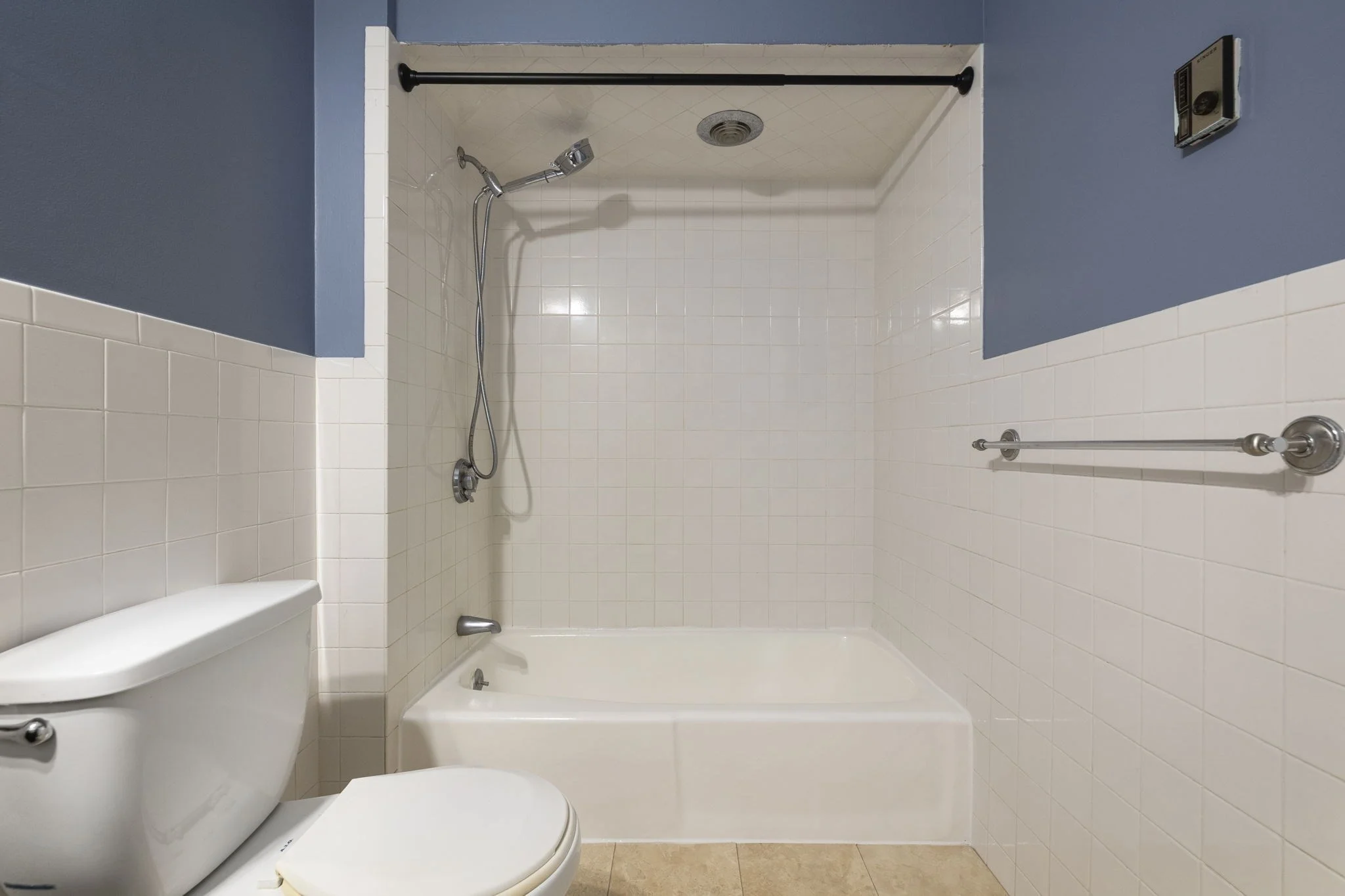 1 bed, 1 bath apartment for rent at 370 Bunker Hill St Unit 2, Charlestown — photo 12 of 14