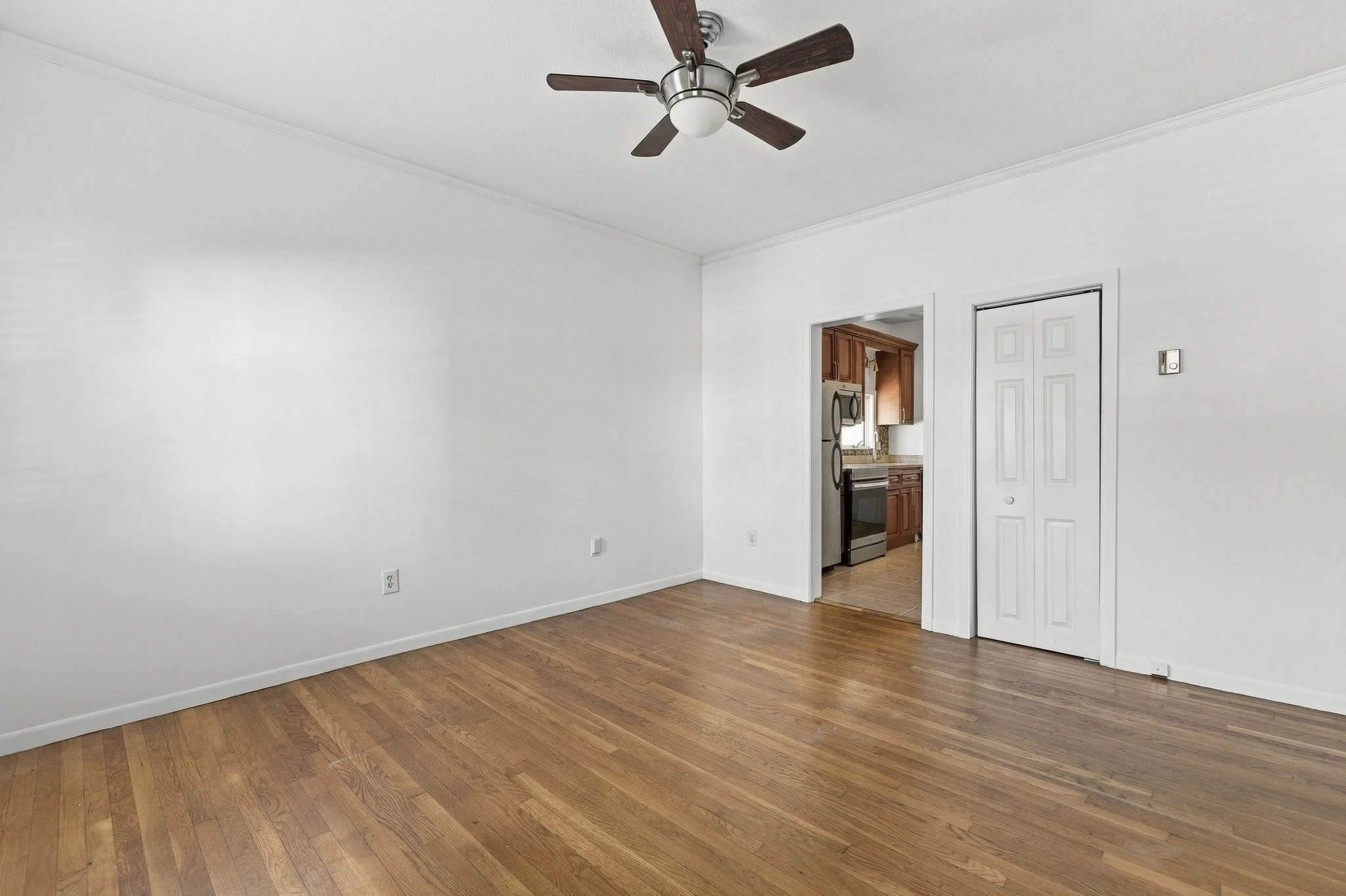 1 bed, 1 bath apartment for rent at 370 Bunker Hill St Unit 2, Charlestown — photo 3 of 14
