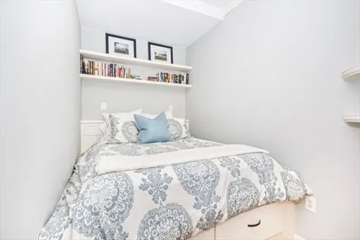 1 bed, 1 bath apartment for rent at 370 Bunker Hill St Unit 4, Charlestown — photo 5 of 9