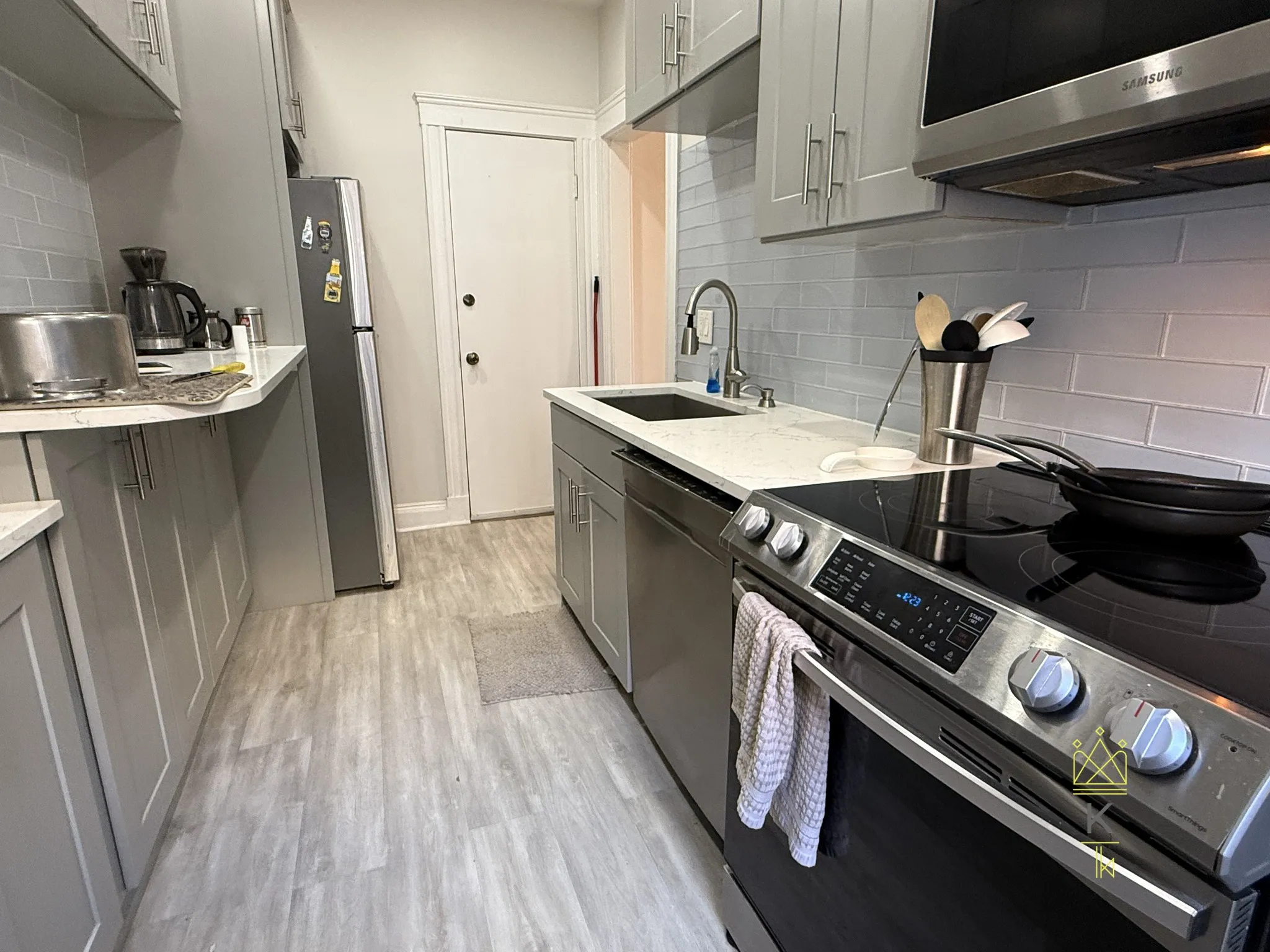 3 bed, 1 bath apartment for rent at 370 Chestnut Hill Ave Unit 21, Brighton — photo 2 of 16