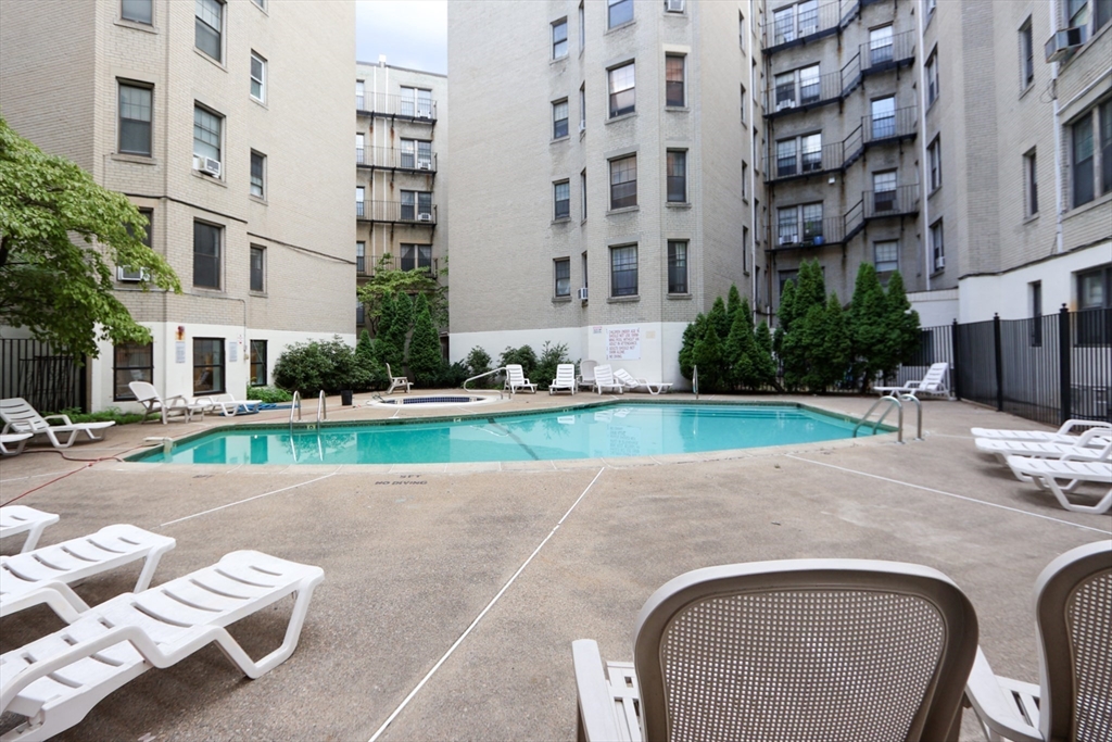 1 bed, 1 bath apartment for rent at 370 Chestnut Hill Ave Unit 54, Brighton — photo 16 of 17