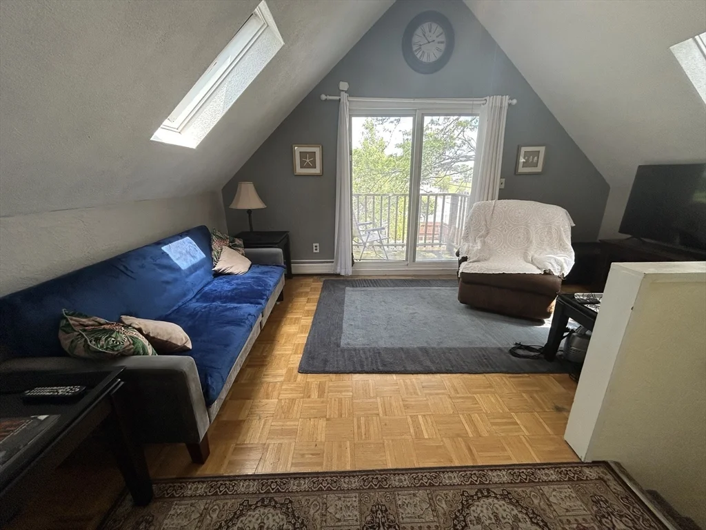 2 bed, 1 bath apartment for rent at 370 Main St Unit 2, Winthrop — photo 6 of 26