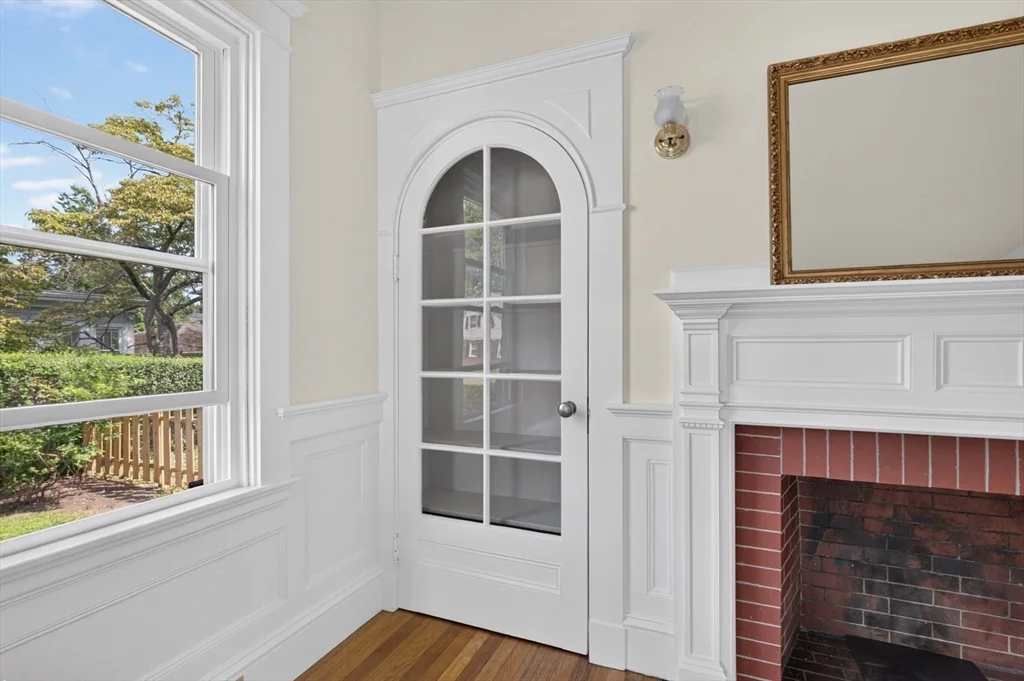 2 bed, 1 bath apartment for rent at 370 Maple St Unit 1, New Bedford — photo 10 of 20