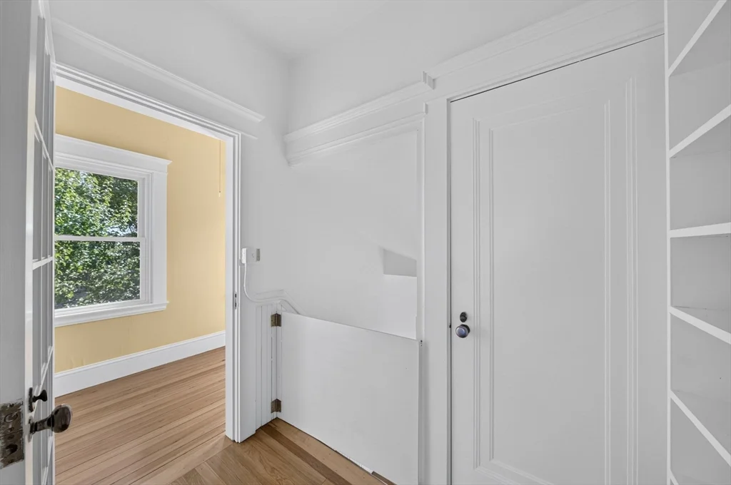 2 bed, 1 bath apartment for rent at 370 Maple St Unit 2, New Bedford — photo 14 of 18