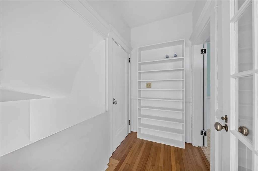 2 bed, 1 bath apartment for rent at 370 Maple St Unit 2, New Bedford — photo 11 of 18