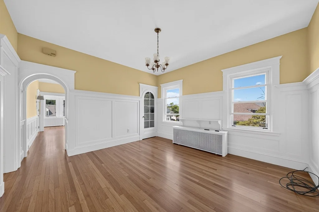 2 bed, 1 bath apartment for rent at 370 Maple St Unit 2, New Bedford — photo 8 of 18