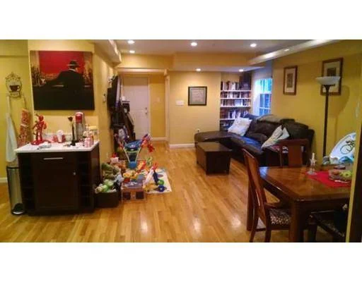 2 bed, 1 bath apartment for rent at 370 Marlborough St Unit 2, Back Bay — photo 3 of 10