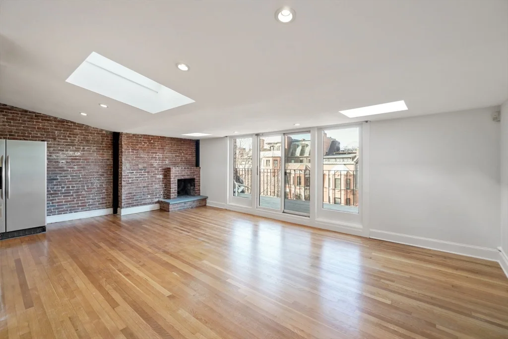 2 bed, 1 bath apartment for rent at 370 Marlborough St Unit 7, Back Bay — photo 6 of 31