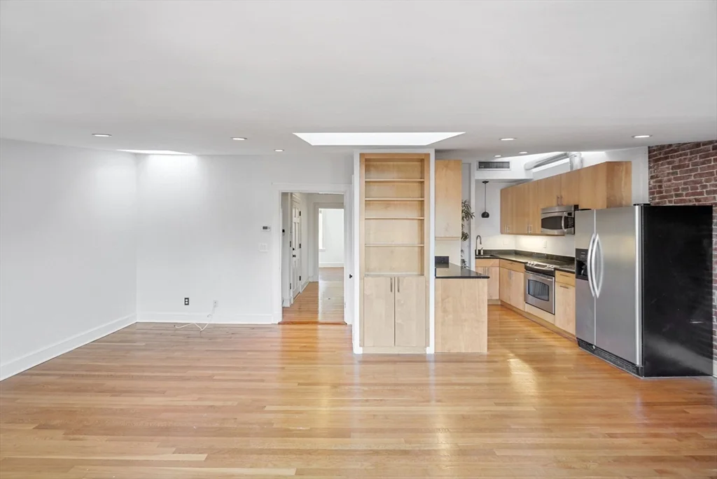 2 bed, 1 bath apartment for rent at 370 Marlborough St Unit 7, Back Bay — photo 9 of 31