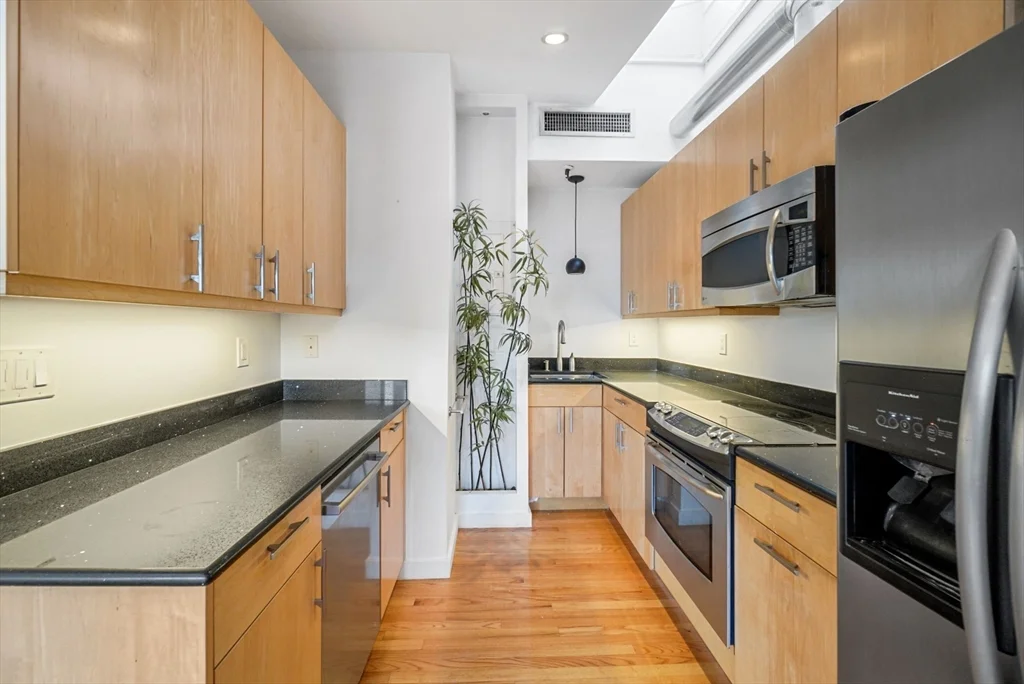 2 bed, 1 bath apartment for rent at 370 Marlborough St Unit 7, Back Bay — photo 12 of 31