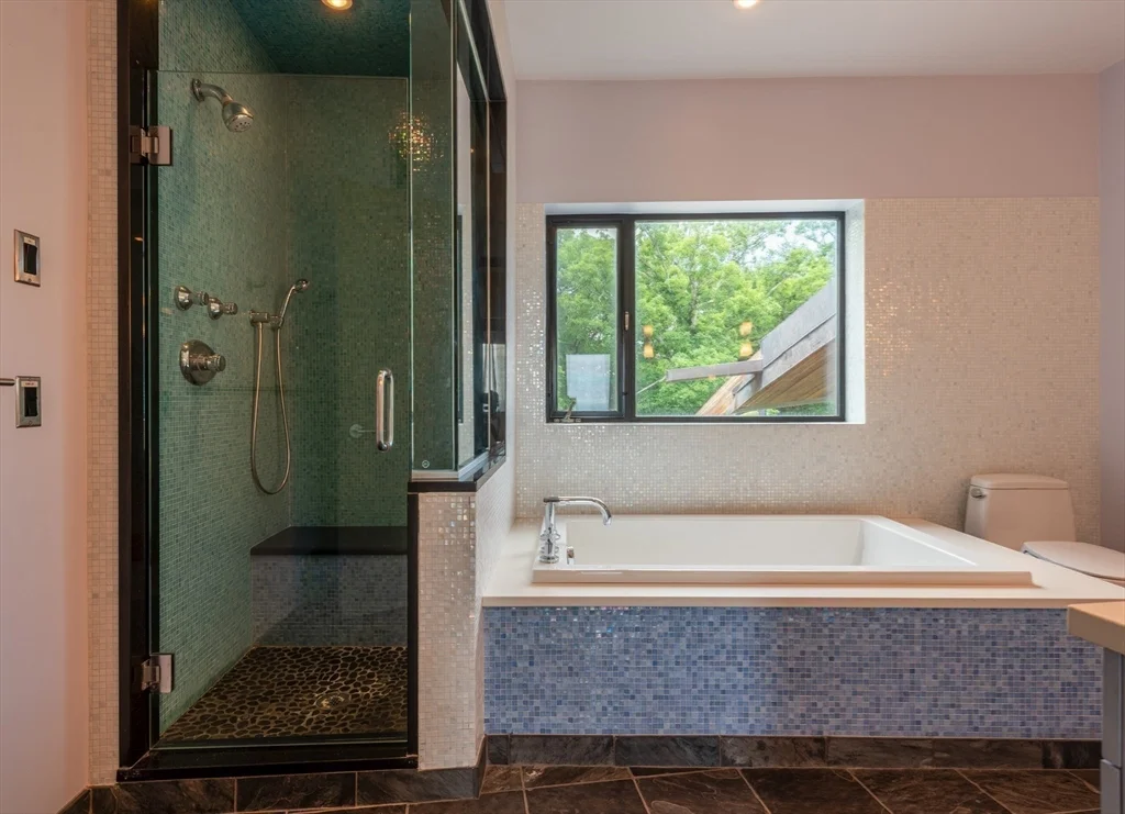 5 bed, 4+ bath apartment for rent at 370 Summer St, Kettle Cove Village — photo 27 of 39