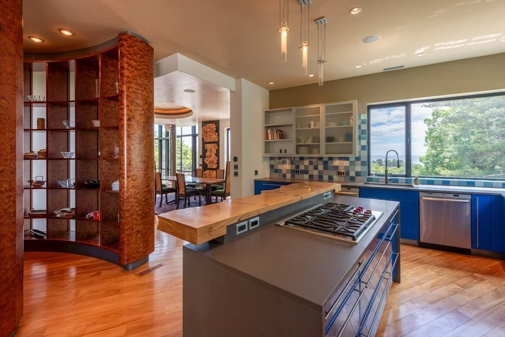 5 bed, 4+ bath apartment for rent at 370 Summer St, Kettle Cove Village — photo 13 of 39