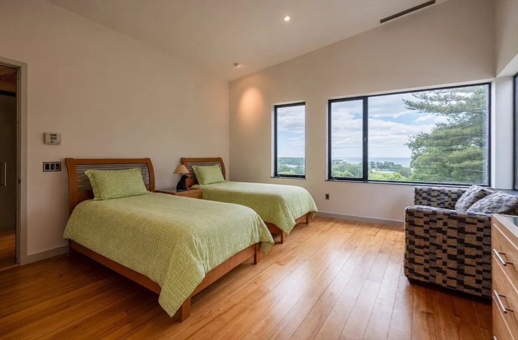 5 bed, 4+ bath apartment for rent at 370 Summer St, Kettle Cove Village — photo 28 of 39