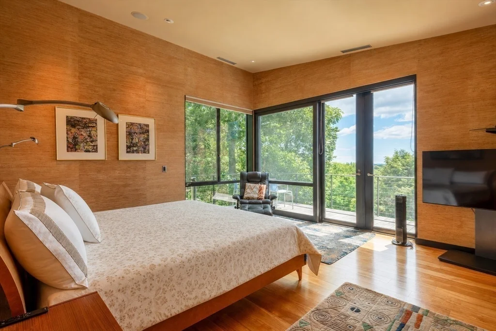 5 bed, 4+ bath apartment for rent at 370 Summer St, Kettle Cove Village — photo 18 of 39