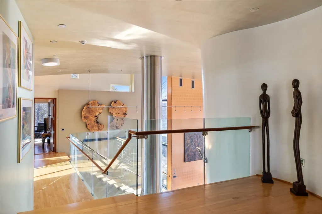 5 bed, 4+ bath apartment for rent at 370 Summer St, Manchester — photo 12 of 25