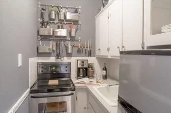 Studio bed, 1 bath apartment for rent at 371 Beacon Unit 3, Back Bay — photo 6 of 9