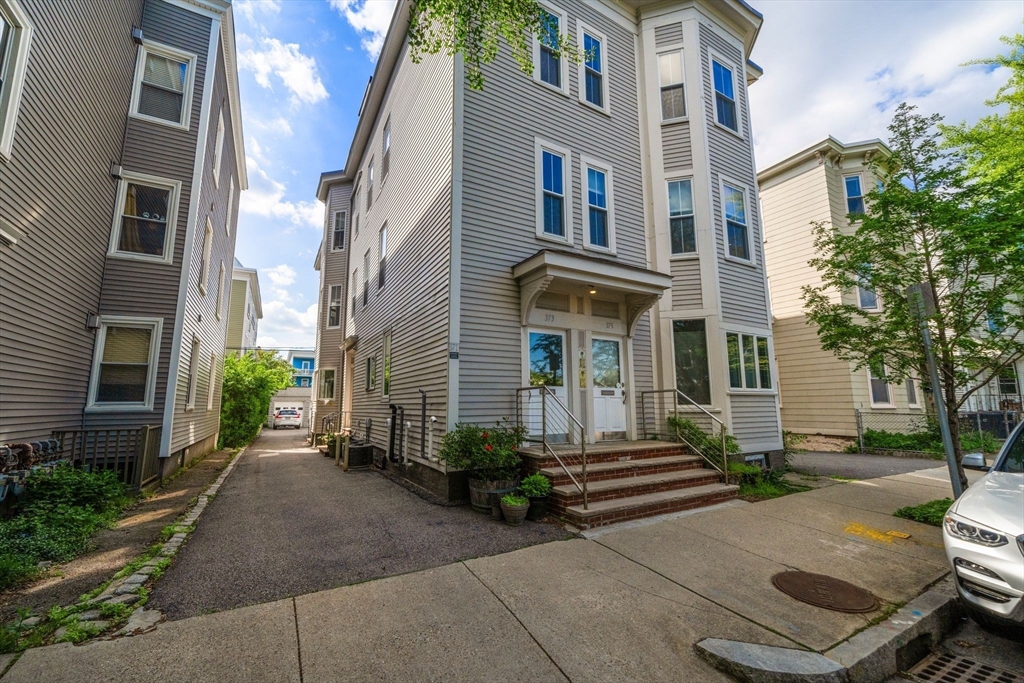 2 bed, 2 bath apartment for rent at 371 Cardinal Medeiros Ave Unit 3, Cambridge — photo 23 of 24
