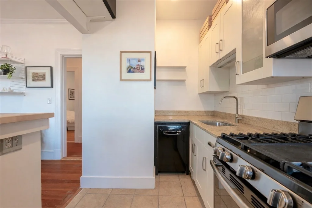2 bed, 1 bath apartment for rent at 371 Harvard St Unit 4B, Harvard Square — photo 8 of 17