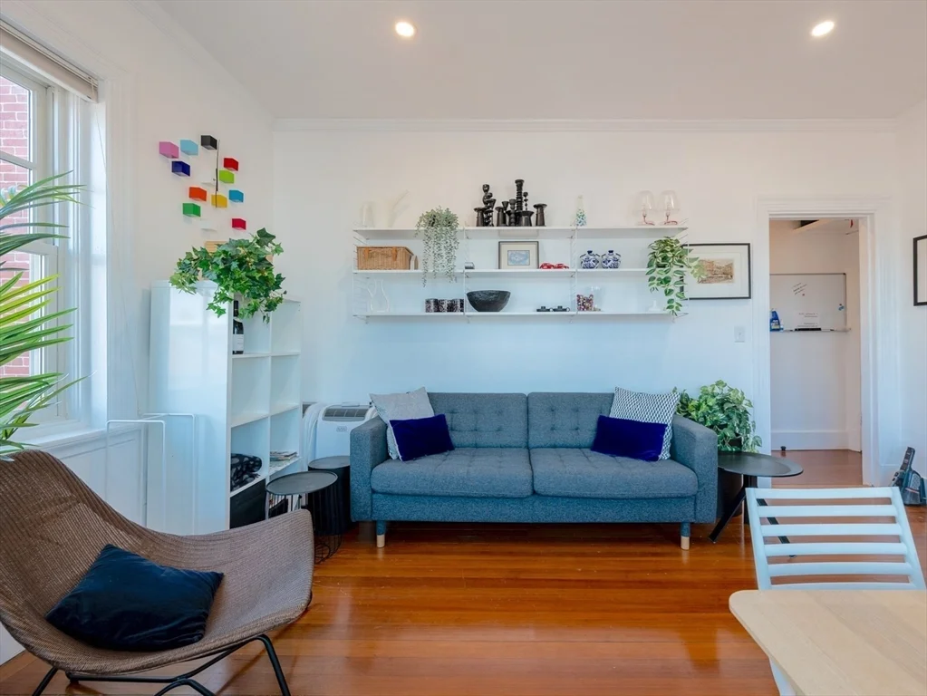 2 bed, 1 bath apartment for rent at 371 Harvard St Unit 4B, Harvard Square — photo 4 of 17