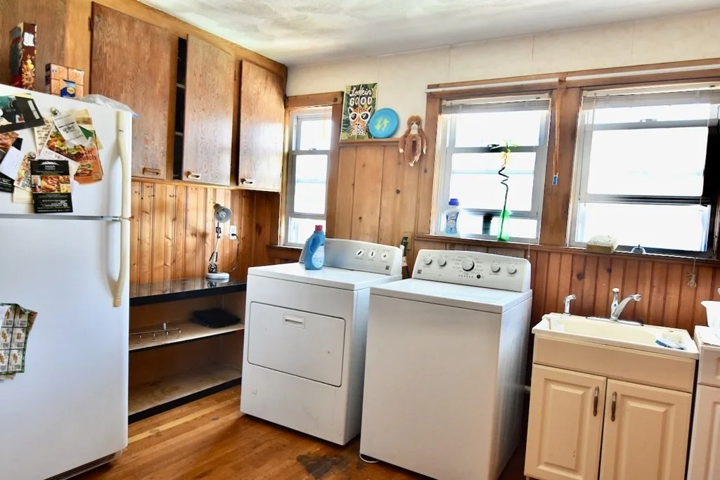 4 bed, 2 bath apartment for rent at 371 Savin Hill Unit 2, Dorchester — photo 25 of 31