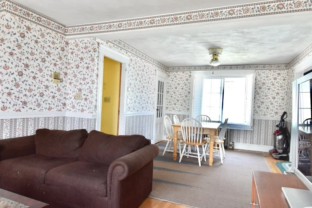 4 bed, 2 bath apartment for rent at 371 Savin Hill Unit 2, Dorchester — photo 3 of 31