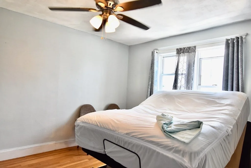 4 bed, 2 bath apartment for rent at 371 Savin Hill Unit 2, Dorchester — photo 7 of 31